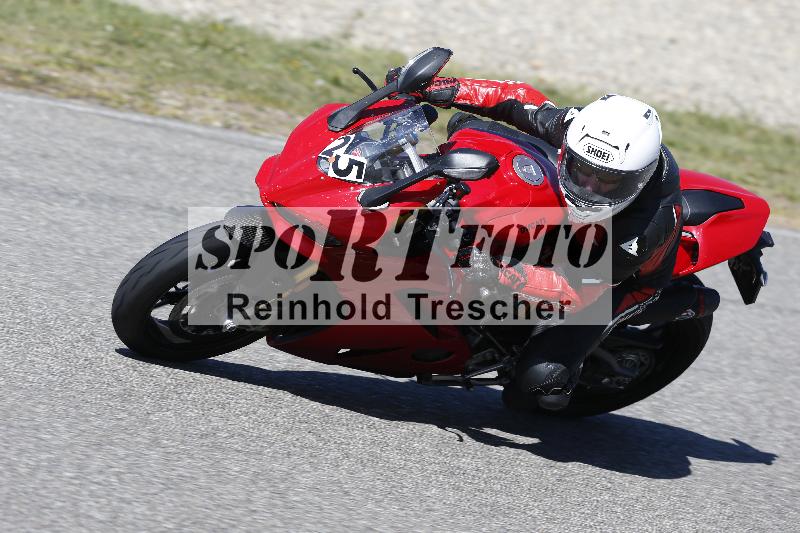 /06 08.04.2026 Cornu Master School ADR/Gruppe rot/25